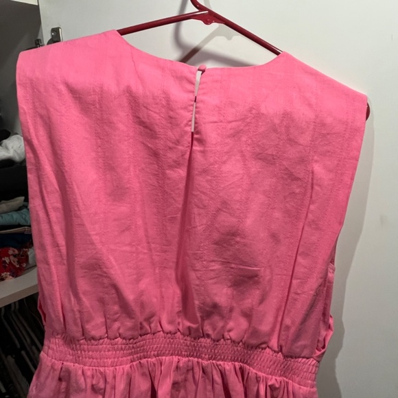 Express pink sleeveless peplum top - Picture 3 of 8
